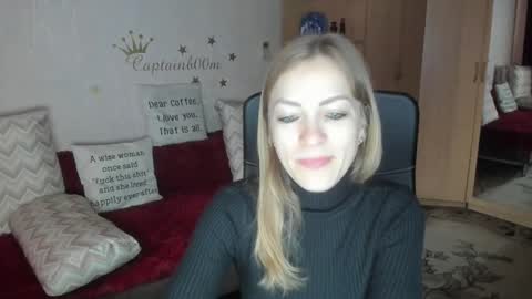 Snapshot of sirenasilk chatting on 4, 10, 2025 sirenasilk online show from 4, 10, 2025
