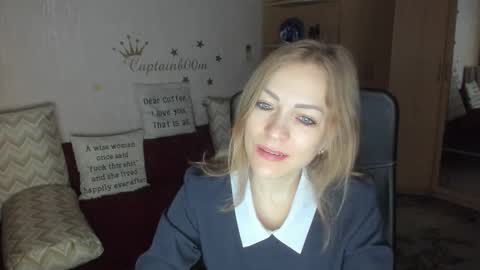 Snapshot of sirenasilk chatting on 12, 10, 2025 sirenasilk online show from 12, 10, 2025
