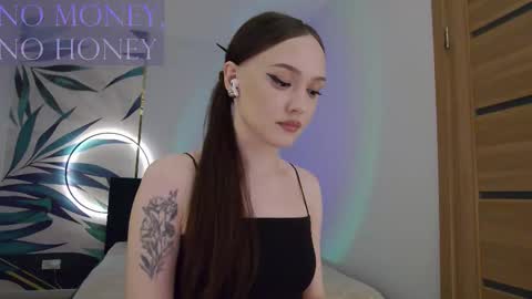 Snapshot of sirenaswhisper chatting on 13, 2, 2026 Goddess Sirena online show from 13, 2, 2026