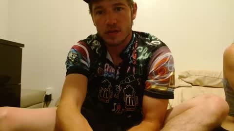 Snapshot of siscohater chatting on 23, 10, 2025 James online show from 23, 10, 2025