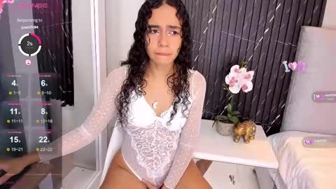 Snapshot of sisi_rosex chatting on 8, 3, 2025 Shopia online show from 8, 3, 2025