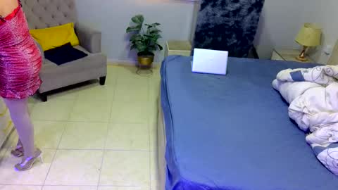 D i f a  Ana Arbeh shemale online show from 6, 4, 2026