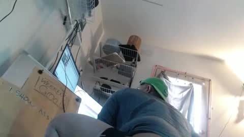 RESPONDS WELL TO ... online show from 18, 10, 2025