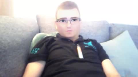 Snapshot of sissyboyforyoui chatting on 15, 9, 2025 looking for older male ore female to use me sexually and be good to me ahhhhh online show from 15, 9, 2025