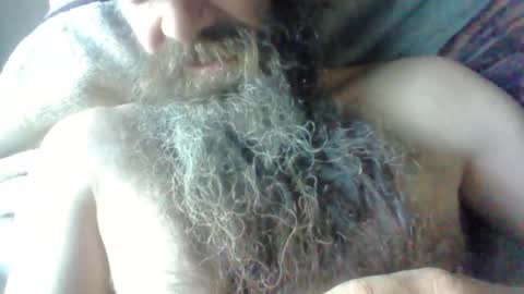 Snapshot of sitonmybeardxxx chatting on 25, 5, 2026 sitonmybeardxxx online show from 25, 5, 2026