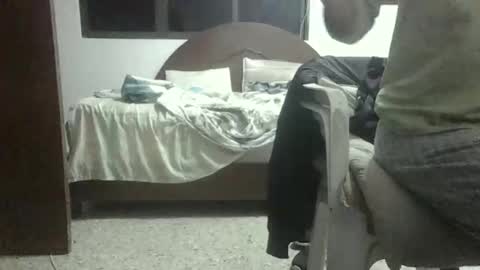 Snapshot of skanky_little_dolls chatting on 17, 11, 2025 skanky_little_dolls online show from 17, 11, 2025