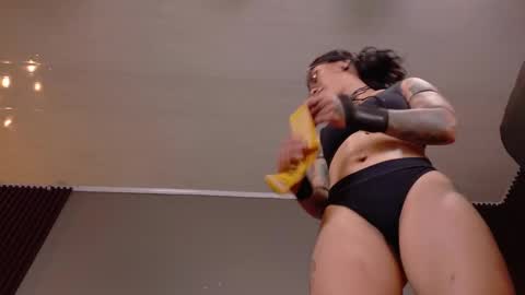 Snapshot of skarlet_petit chatting on 17, 1, 2025 skarlet_petit online show from 17, 1, 2025