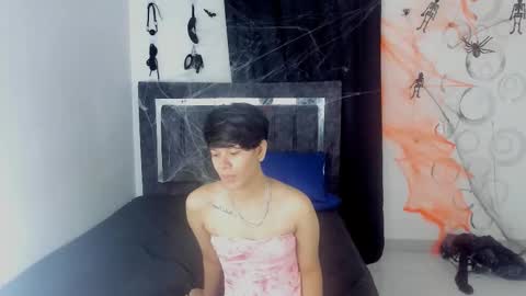 Snapshot of skarleth018 chatting on 31, 10, 2025 Skarleth online show from 31, 10, 2025