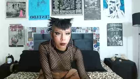 Snapshot of skarleth_miaw chatting on 11, 10, 2025 Punkat 3 online show from 11, 10, 2025