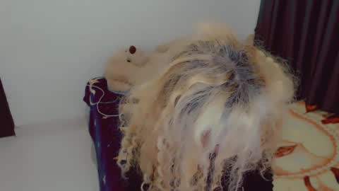 Arlett online show from 5, 4, 2026