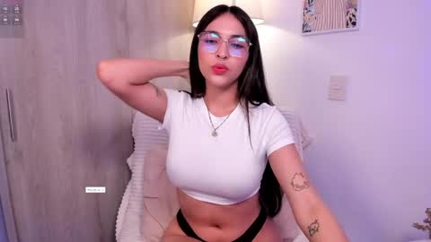 Snapshot of skeeter_cb chatting on 6, 6, 2026 Skeete CHRISTMAS SHOW THIS DECEMBER 24 CHECK OUT MY AMAZON LIST AND MAKE ME HAPPY online show from 6, 6, 2026