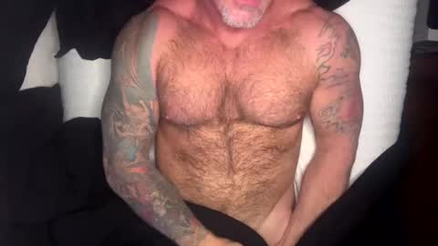 Snapshot of skimaskedbeef chatting on 29, 1, 2025 BEEF online show from 29, 1, 2025