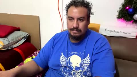 Snapshot of skinhell chatting on 24, 12, 2024 Elias online show from 24, 12, 2024