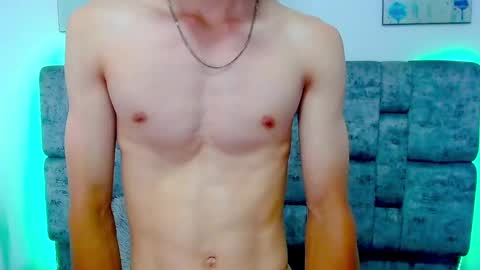 Snapshot of skinny_bigcock20 chatting on 1, 3, 2025 skinny_bigcock20 online show from 1, 3, 2025