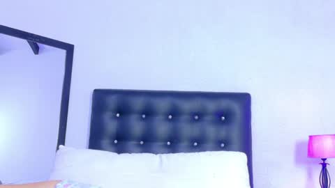 Snapshot of skinny_hottie18 chatting on 29, 5, 2026 skinny_hottie18 online show from 29, 5, 2026