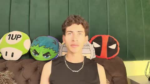 skinny jean  online show from 20, 2, 2026