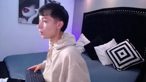 Snapshot of skinny_office chatting on 7, 2, 2026 David online show from 7, 2, 2026