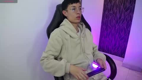 Snapshot of skinny_office chatting on 18, 2, 2026 David online show from 18, 2, 2026