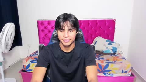 Snapshot of skinny_sam23 chatting on 5, 7, 2026 sam online show from 5, 7, 2026