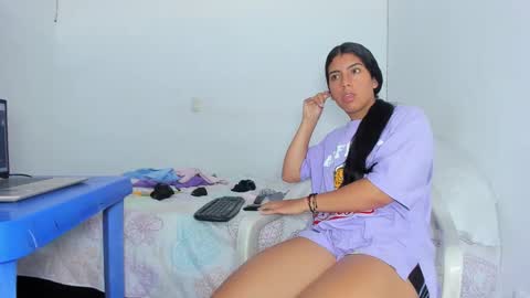 Snapshot of skinnyanai chatting on 14, 1, 2025 anai online show from 14, 1, 2025