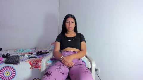 Snapshot of skinnyanai chatting on 15, 2, 2025 anai online show from 15, 2, 2025