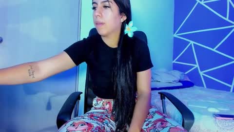 Snapshot of skinnyanai chatting on 4, 10, 2025 anai online show from 4, 10, 2025