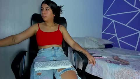 Snapshot of skinnyanai chatting on 15, 10, 2025 anai online show from 15, 10, 2025