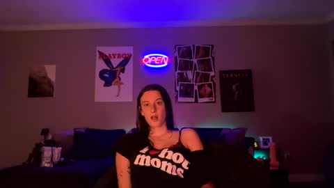Snapshot of skinnyangel21 chatting on 11, 7, 2026 skinnyangel21 online show from 11, 7, 2026