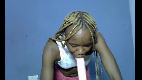 Snapshot of skinnybeauty1 chatting on 30, 3, 2026 Linda independent model online show from 30, 3, 2026