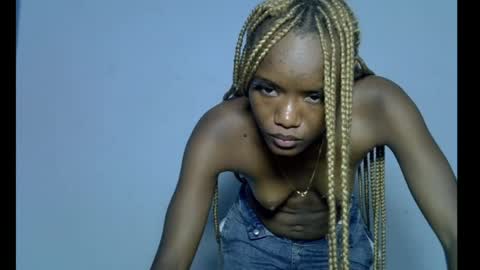 Snapshot of skinnybeauty1 chatting on 4, 4, 2026 Linda independent model online show from 4, 4, 2026