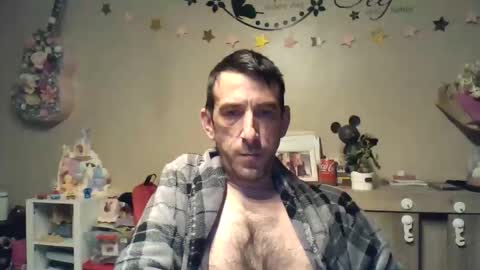 SkinnyBigCock2 online show from 17, 4, 2026
