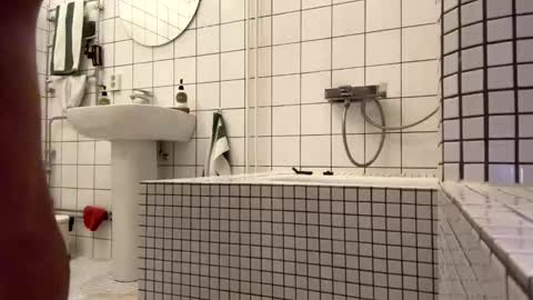 skinnyduderino online show from 28, 11, 2025