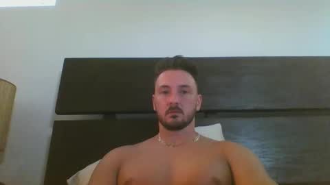 skinnyguylongdick1 online show from 9, 3, 2025