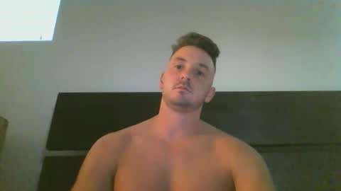 skinnyguylongdick1 online show from 31, 10, 2025