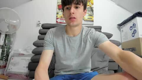 skinnyguywithbigd online show from 14, 5, 2026