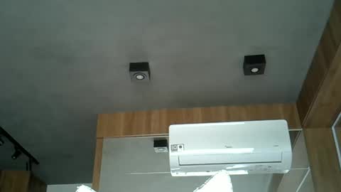 Snapshot of skinnykittencam chatting on 9, 10, 2025 skinnykittencam online show from 9, 10, 2025