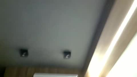 skinnykittencam online show from 18, 2, 2026