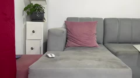 Snapshot of skinnylatin69 chatting on 14, 1, 2025 skinnylatin69 online show from 14, 1, 2025