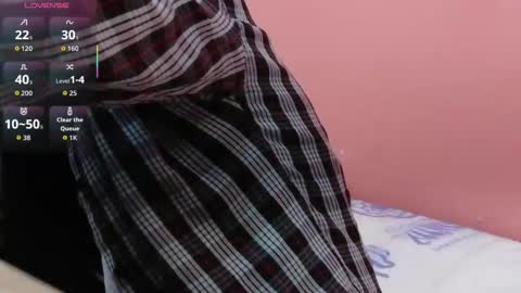 Karla  online show from 30, 10, 2025