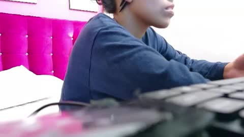 Karla  online show from 15, 7, 2026