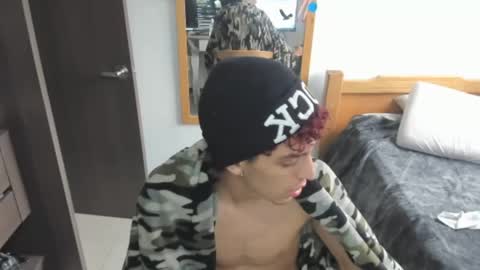 skinnypipe15 online show from 24, 10, 2025