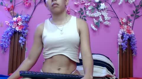 sofia online show from 4, 12, 2025