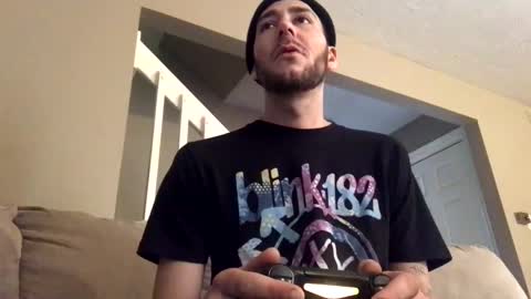 Snapshot of skinnytallz chatting on 17, 2, 2025 Meatnbones online show from 17, 2, 2025