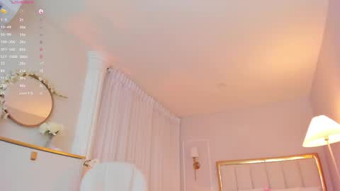 Snapshot of skinoffire__ chatting on 18, 5, 2026 Leah online show from 18, 5, 2026