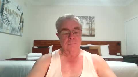 Skipper1970 online show from 19, 12, 2025