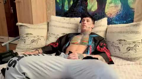 Snapshot of skirlingod chatting on 1, 10, 2025 skirlingod online show from 1, 10, 2025