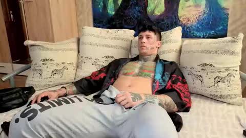 Snapshot of skirlingod chatting on 2, 10, 2025 skirlingod online show from 2, 10, 2025