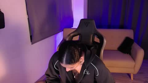 Liam Vokov online show from 6, 3, 2026