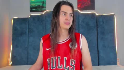 Santiago online show from 20, 10, 2025