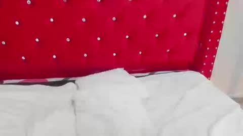 Snapshot of sky_ls chatting on 17, 9, 2025 sky_ls online show from 17, 9, 2025